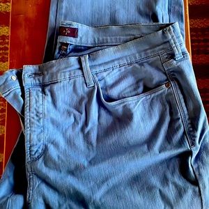 NYDJ women’s baby blue Ariel crop jeans.